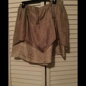 Cute Banana Republic Silk Tan Mini Skirt L